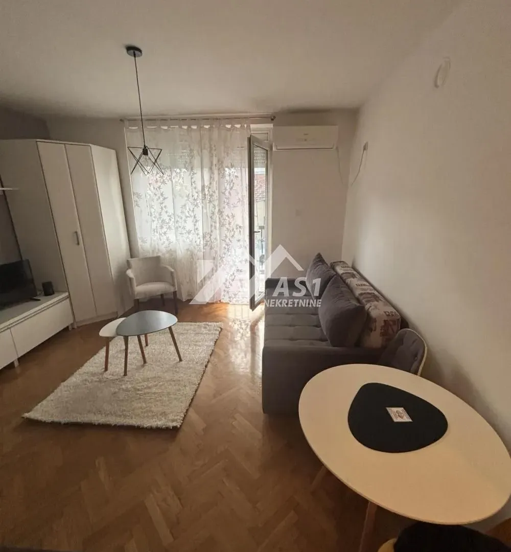 Rent, apartment, 29m², Grbavica, Novi Sad Sve Podlokacije