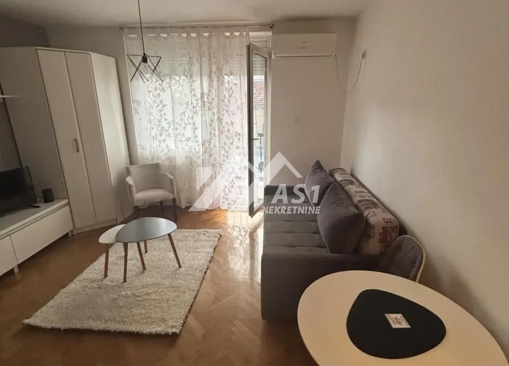 Rent, apartment, 29m², Grbavica, Novi Sad Sve Podlokacije