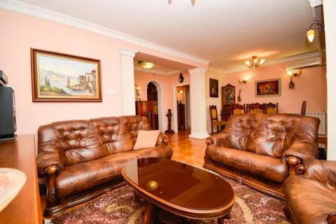 Rent, two bedroom apartment, 100m², Gorica C, Podgorica - image 5