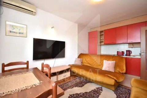 Rent, one bedroom apartment, 33m², Preko Morače, Podgorica - image 2