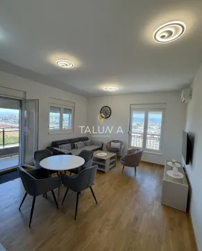 Izdavanje, dvosoban stan, 65m², Stari Aerodrom, Podgorica - image 2