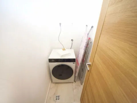 Izdavanje, trosoban stan, 104m², City Kvart, Podgorica - image 12