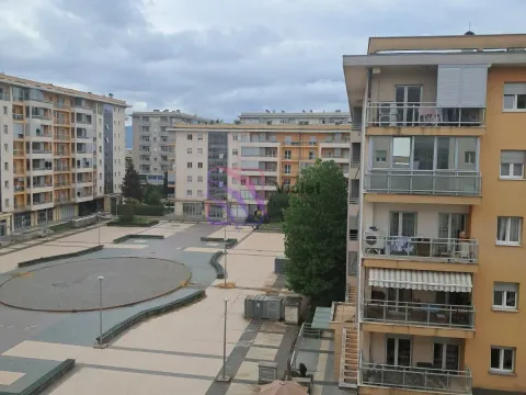 Izdavanje, jednosoban stan, 52m², City Kvart, Podgorica - image 24