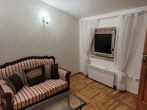 Prodaja, četvorosoban stan, 94m², Vračar Hram, Vračar Sve Podlokacije - image 10