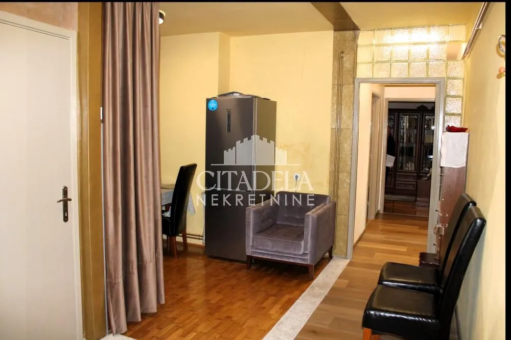 Sale, four bedroom apartment, 104m², Gradska Bolnica, Zvezdara Sve Podlokacije