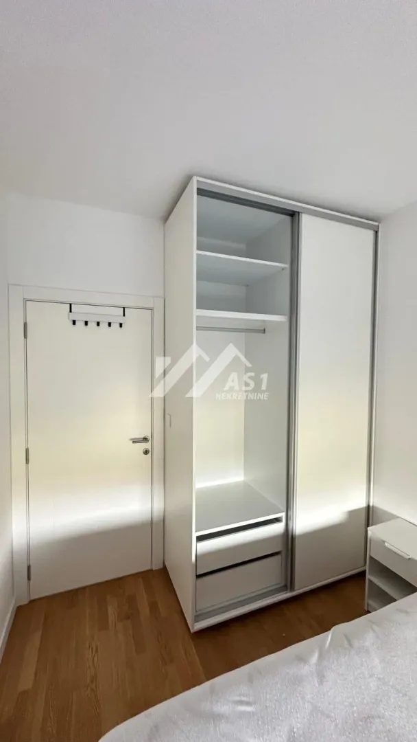 Izdavanje, jednosoban stan, 41m², Novi Sad Sve Podlokacije, Novi Sad