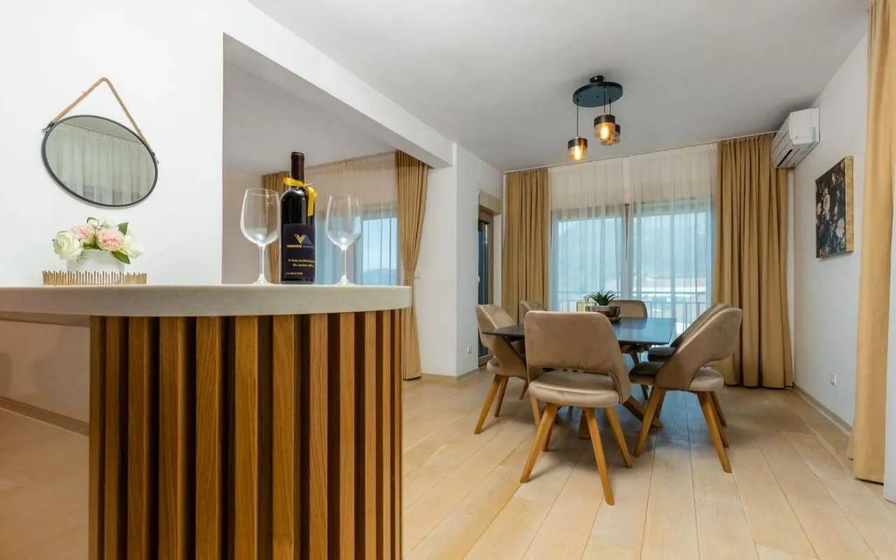 Prodaja, trosoban stan, 107m², Pržno, Budva