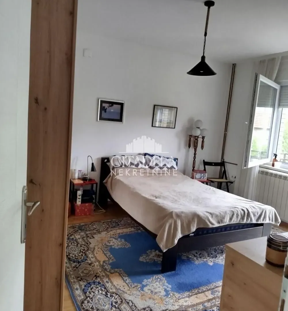 Sale, house, 160m², Čukarica, Beograd