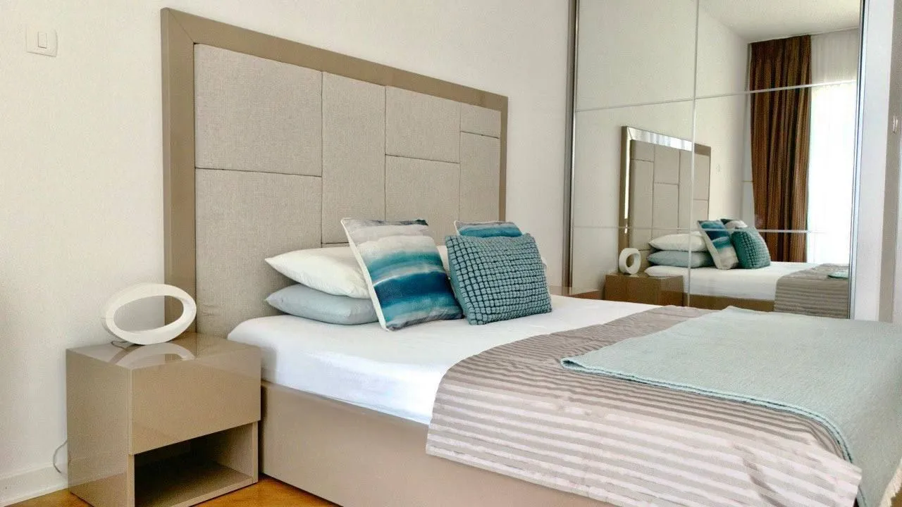 Rent, one bedroom apartment, 67m², Tre Canne, Budva