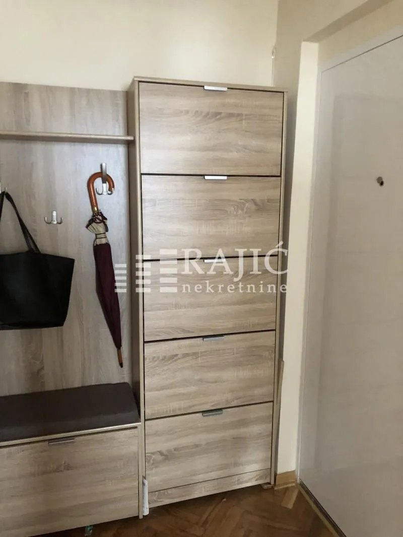 Rent, one bedroom apartment, 36m², Slavija, Vračar Sve Podlokacije