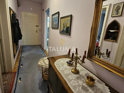 Rent, two bedroom apartment, 90m², Centar, Podgorica - image 10