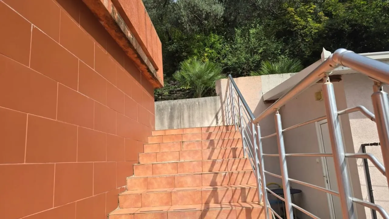 Prodaja, dvosoban stan, 74m², Petrovac, Budva