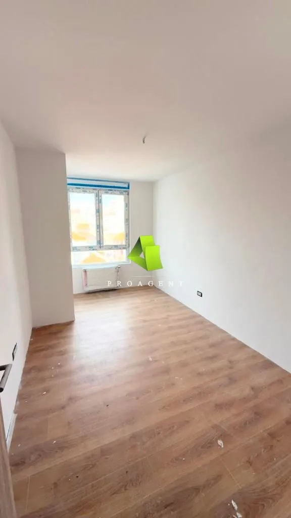 Prodaja, trosoban stan, 65m², Medijana, Niš
