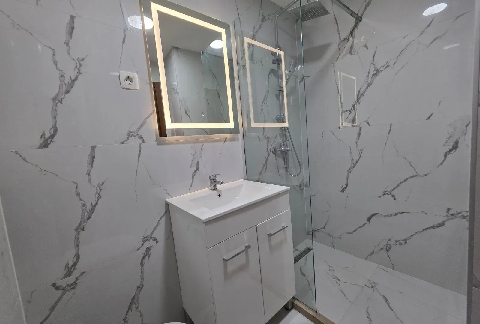 Prodaja, garsonjera, 31m², Bečići, Budva