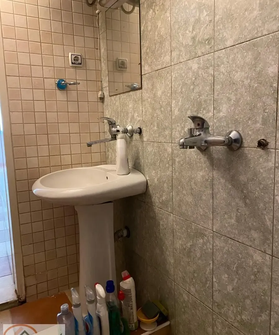 Rent, two bedroom apartment, 73m², Vračar Sve Podlokacije, Beograd