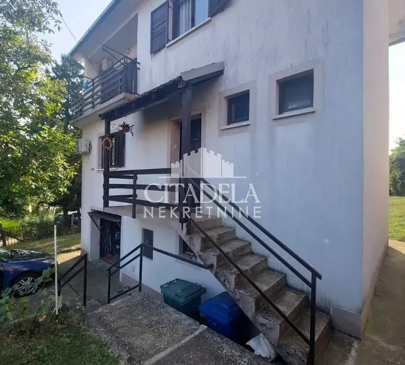 Sale, house, 87m², Čukarica, Beograd