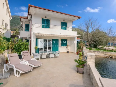 Prodaja, kuća, 120m², Kumbor, Herceg Novi - image 1