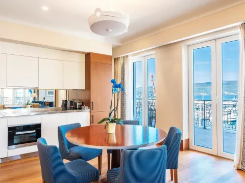 Sale, three bedroom apartment, 252m², Porto Montenegro, Tivat - image 15