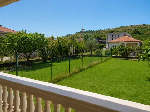 Izdavanje, kuća, 140m², Zabjelo, Podgorica - image 14
