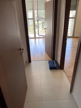 Izdavanje, dvosoban stan, 43m², Pod Goricom, Podgorica - image 11