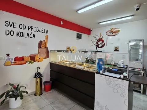 Sale, office space, 43m², City Kvart, Podgorica - image 1