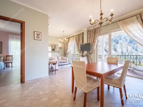 Prodaja, jednosoban stan, 63m², Orahovac, Kotor - image 12