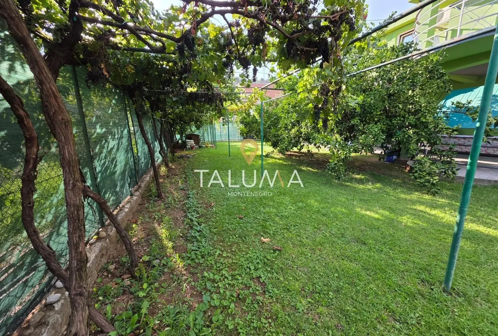 Izdavanje, kuća, 200m², Zagorič, Podgorica
