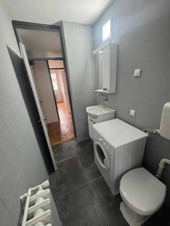 Rent, office space, 95m², Centar, Niš