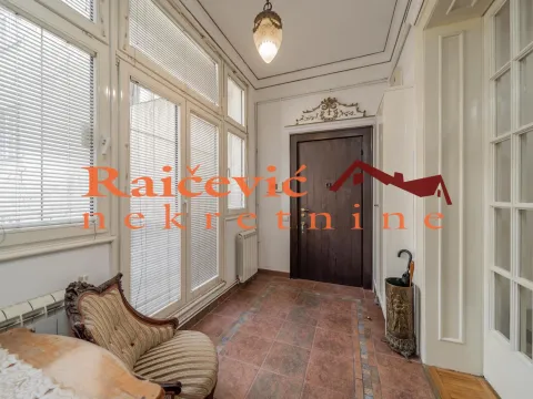 Izdavanje, trosoban stan, 113m², Stari Grad, Beograd - image 11