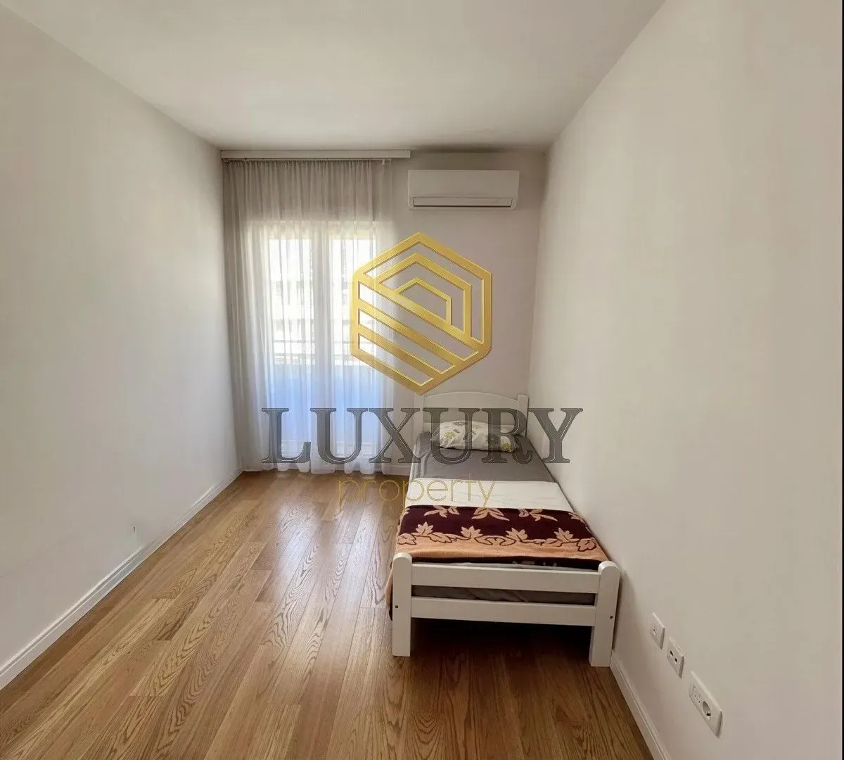 Rent, two bedroom apartment, 68m², Central Point, Podgorica