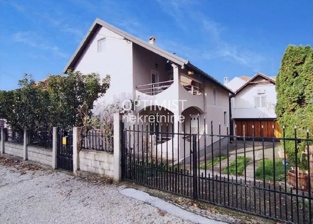 Prodaja, kuća, 277m², Banjica, Voždovac Sve Podlokacije