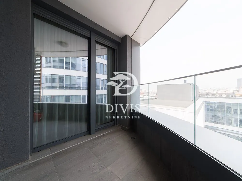 Prodaja, četvorosoban stan, 107m², Savski Venac, Beograd
