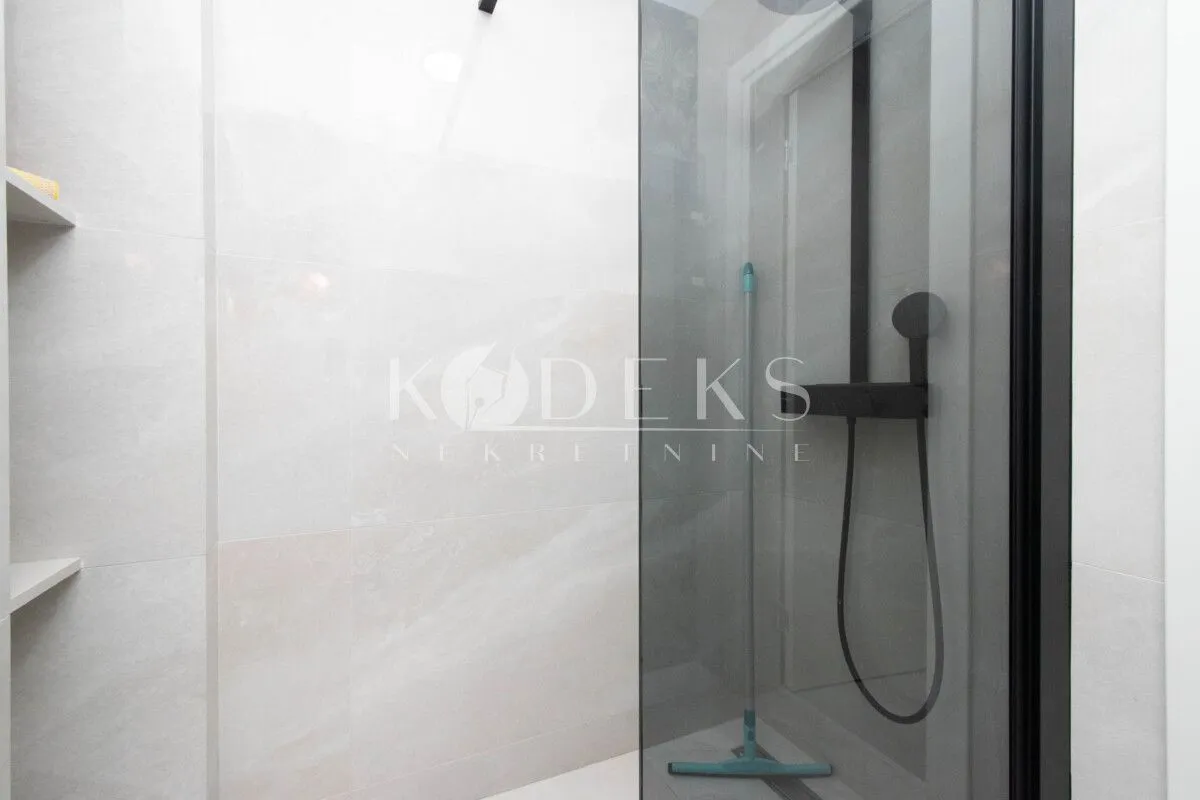 Rent, two bedroom apartment, 77m², 1 maj, Podgorica