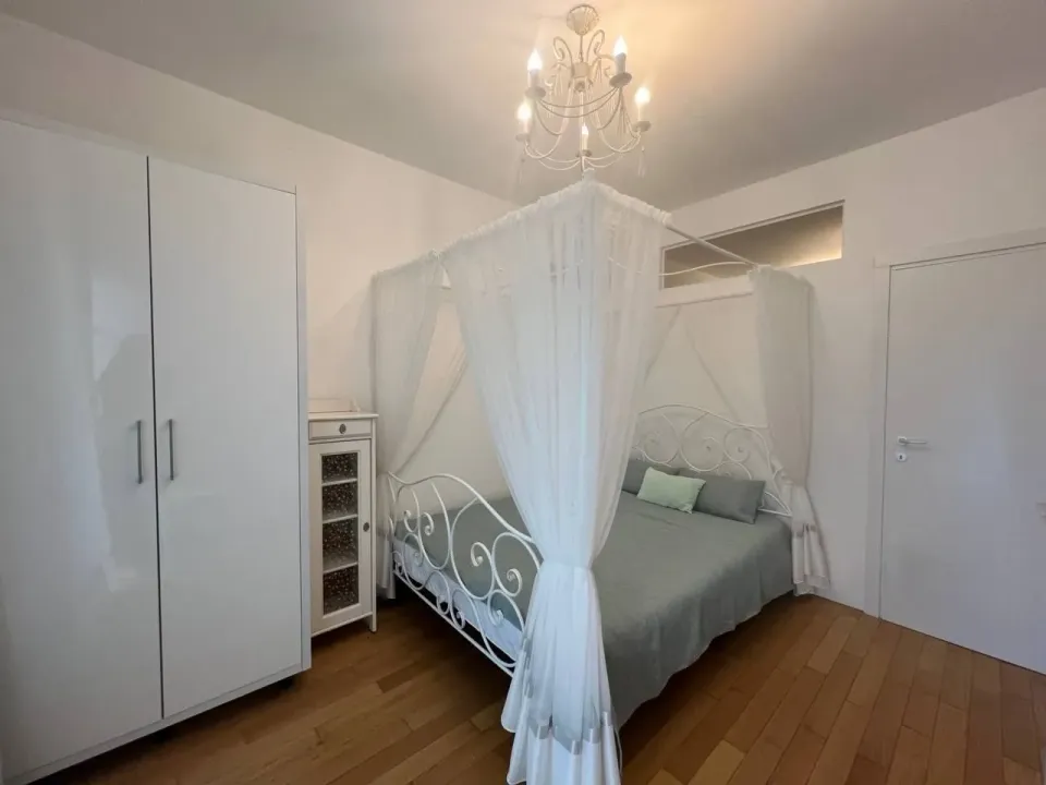 Rent, two bedroom apartment, 67m², Bečići, Budva