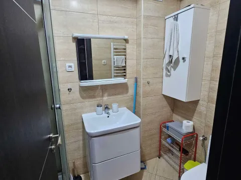 Rent, one bedroom apartment, 27m², Budva, Crna Gora - image 5