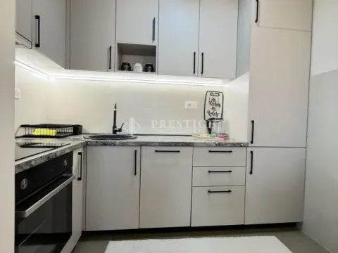 Rent, one bedroom apartment, 40m², Pobrežje, Podgorica - image 7