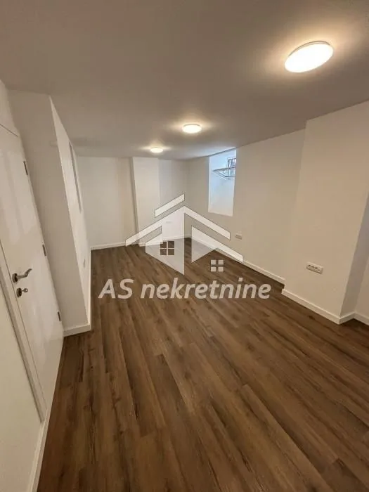 Izdavanje, dvosoban stan, 55m², Stari Grad, Beograd