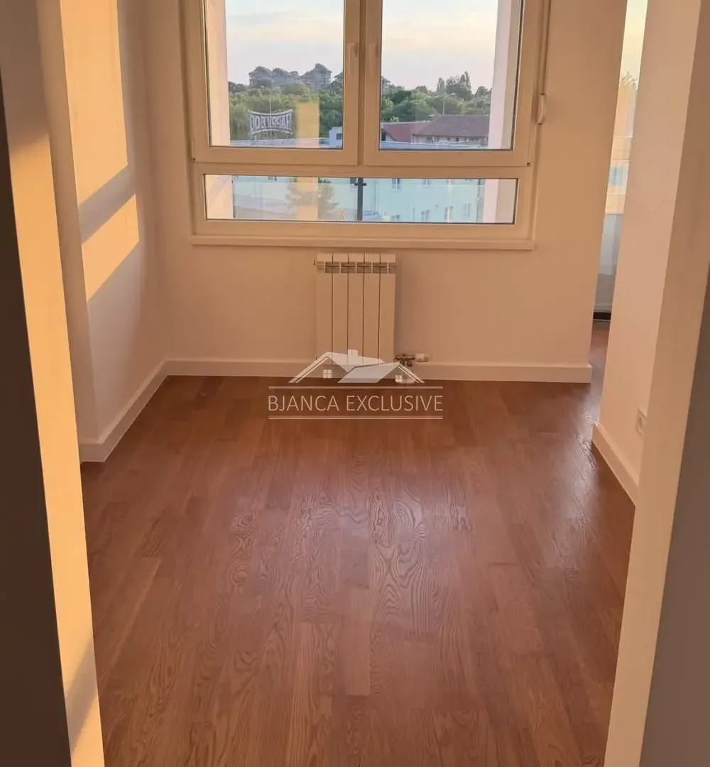 Prodaja, trosoban stan, 66m², Zemun Gornji Grad, Zemun Sve Podlokacije