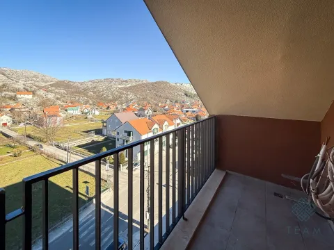 Sale, three bedroom apartment, 112m², Cetinje, Crna Gora - image 11