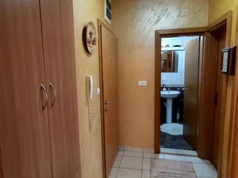 Rent, one bedroom apartment, 57m², Stari Aerodrom, Podgorica - image 6