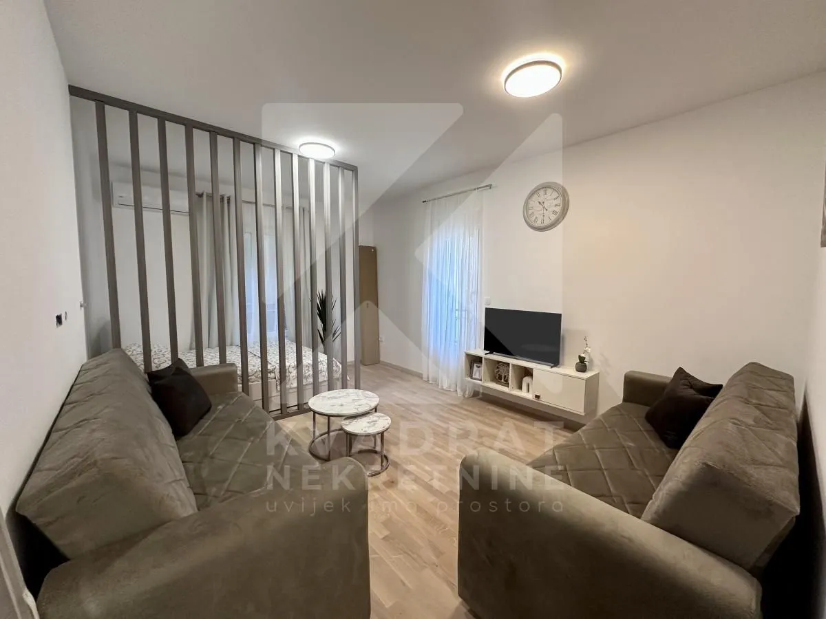 Izdavanje, garsonjera, 37m², Momišići, Podgorica