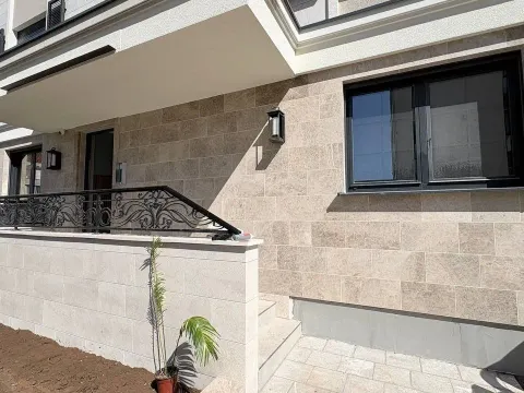 Prodaja, trosoban stan, 96m², Tivat, Crna Gora - image 22