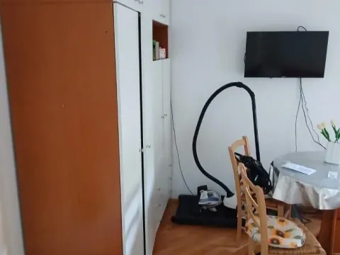 Izdavanje, garsonjera, 25m², Grbavica, Novi Sad Sve Podlokacije - image 3