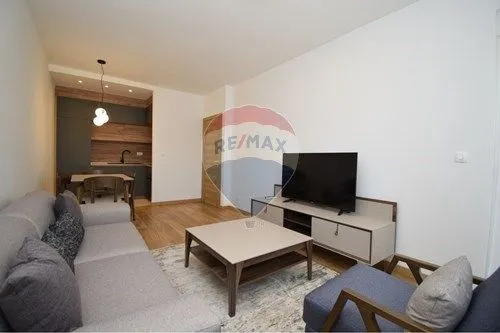 Izdavanje, jednosoban stan, 50m², City Kvart, Podgorica