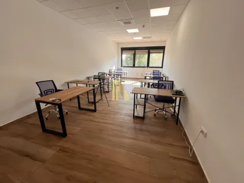 Izdavanje, poslovni prostor, 361m², Novo naselje, Novi Sad - image 5