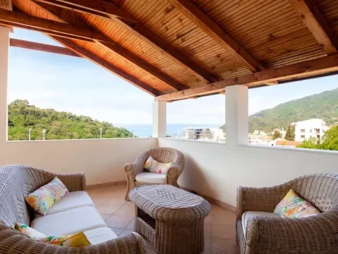 Sale, one bedroom apartment, 69m², Petrovac, Budva