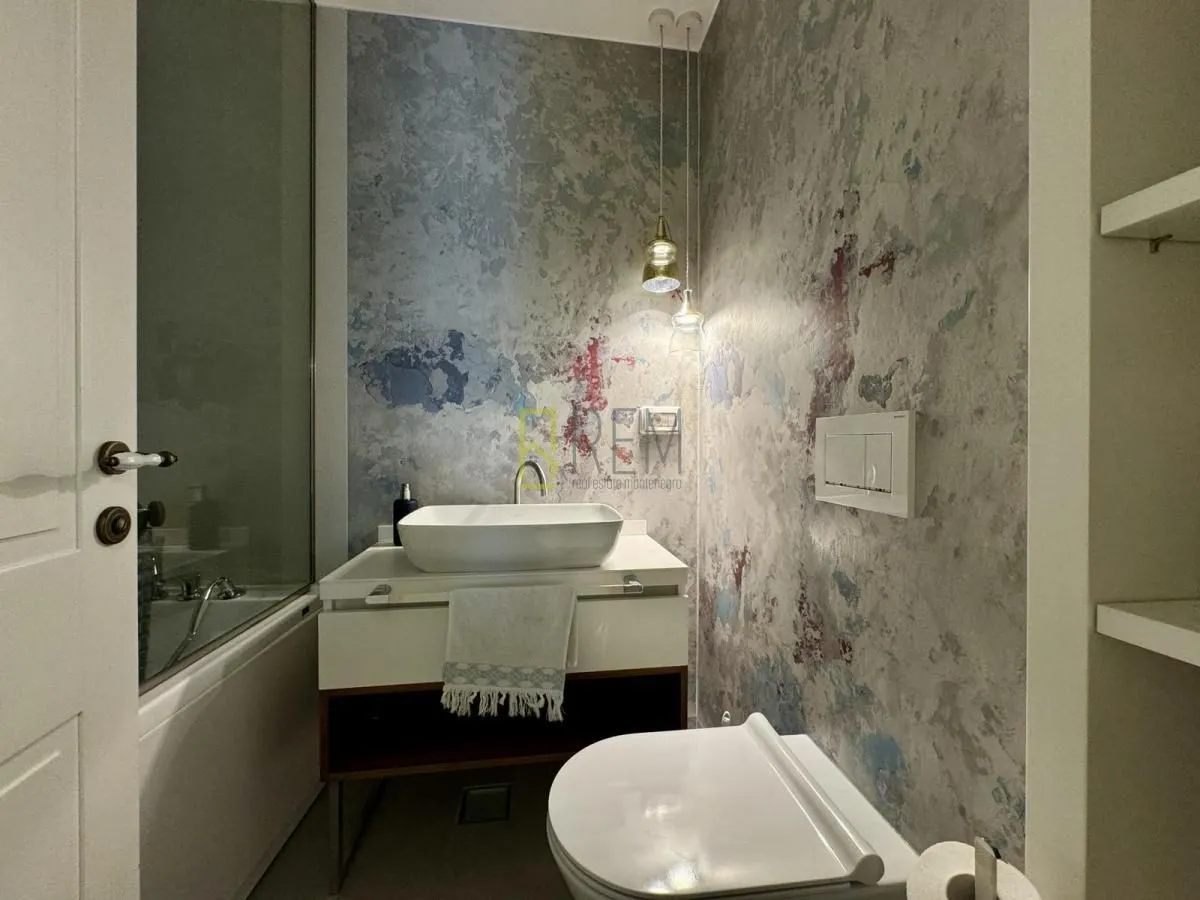 Prodaja, trosoban stan, 130m², Centar, Podgorica