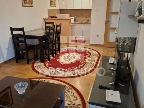 Izdavanje, jednosoban stan, 50m², Krivi Most, Podgorica - image 2