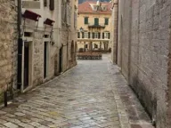 Sale, three bedroom apartment, 72m², Stari Grad Kotor, Kotor - image 3