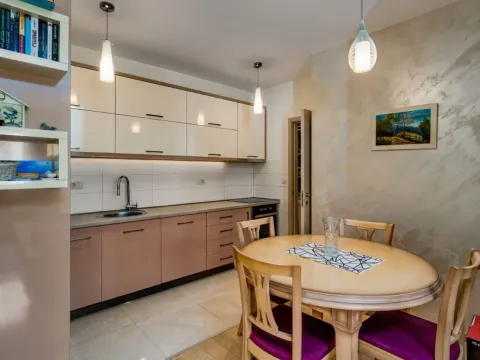 Sale, two bedroom apartment, 72m², City Kvart, Podgorica - image 3